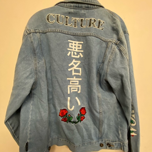 Jean jacket with Design - Picture 3 of 3